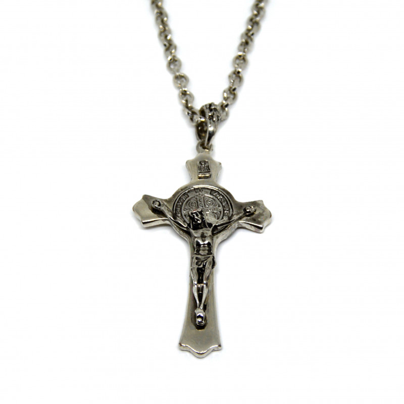 Pendentif crucifix de St Benoît