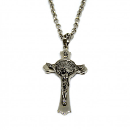 Pendentif crucifix de St Benoît